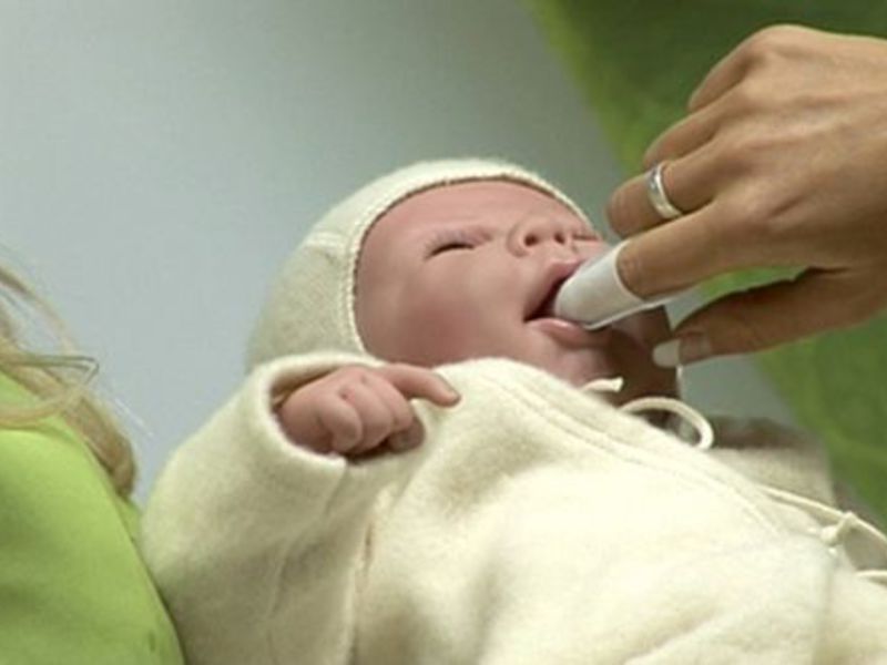 जीभ पर सफेद लेप स्टामाटाइटिस के साथ कैसे मदद करें